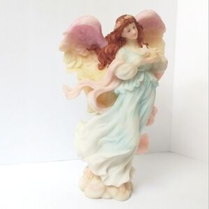 Seraphim Classic, Monica "Under Love's Wing" Angel Statue